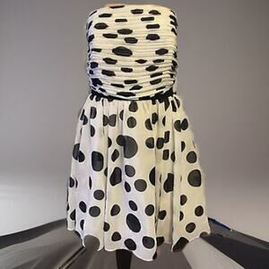 New GUESS Strapless Mini Dress Sz 10 White Black Polka Dot Sorority Party Sexy